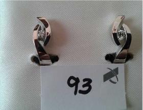 PENDIENTES ORO BLANCO CON BRILLANTE CENTRAL 0.24 CTS CIERRE OMEGA. FOTO 93                                                                                                                                                                                                                                                                                                                        en Valladolid