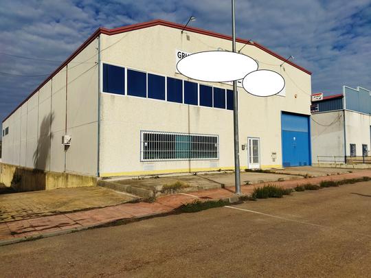 Nave industrial en Caceres