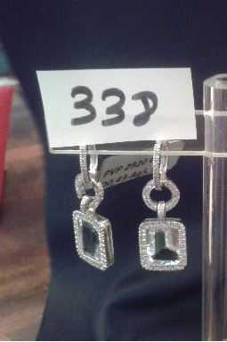 PENDIENTES COLGANTES DE AGUAMARINA CUADRADA DE 5,54CTS. Y ARGOLLAS Y ORLAS    DE BRILLANTES DE 0,43CTS. Y 3,8GRS. PESO APROX. NºFOTO 338                                                                                                                                                                                                                                                          en Valladolid